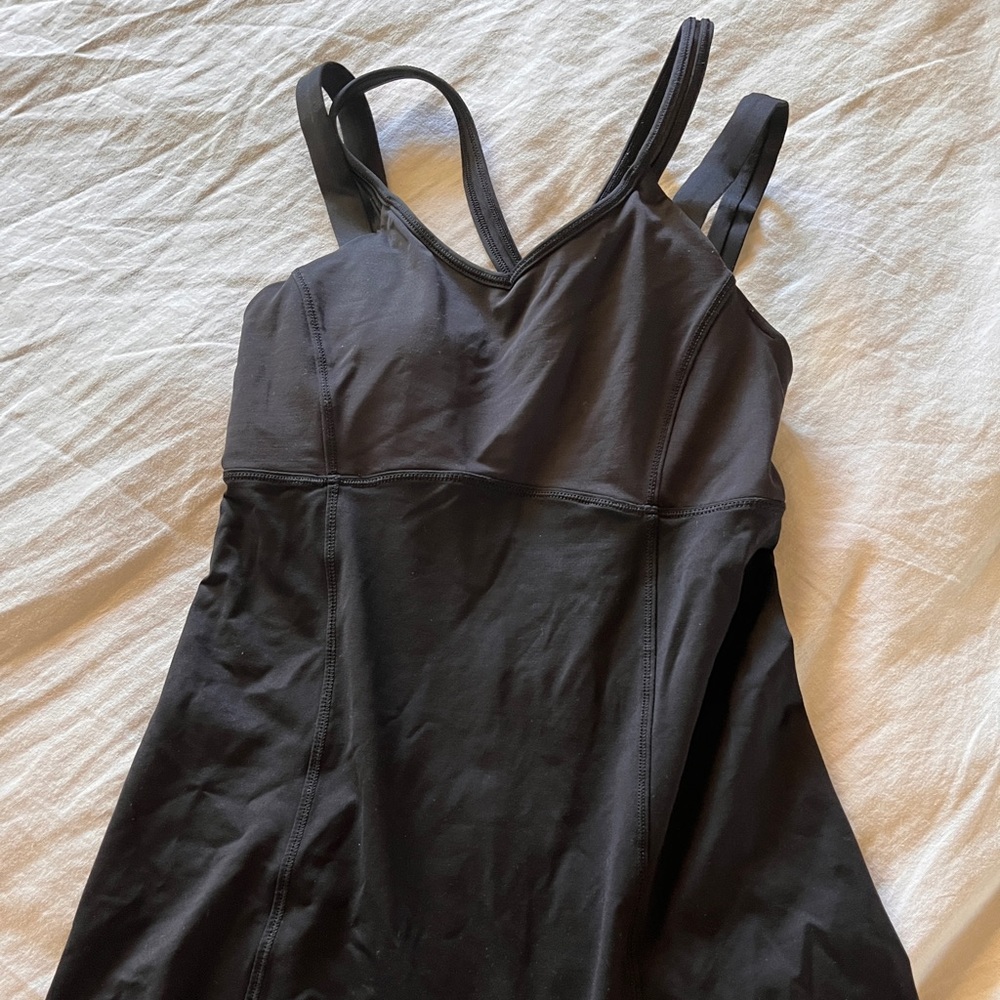 Lululemon workout tank with built in bra